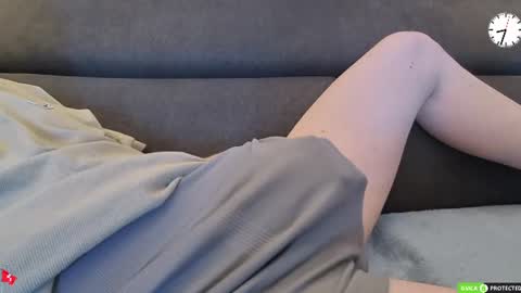 Snapshot of chezmonsieur_g chatting on 07-06-26, 06:32 Grey online show from 07-06-26, 06:32
