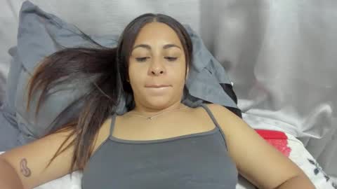 Snapshot of chiara_20 chatting on 10-15-25, 03:17 Airam online show from 10-15-25, 03:17