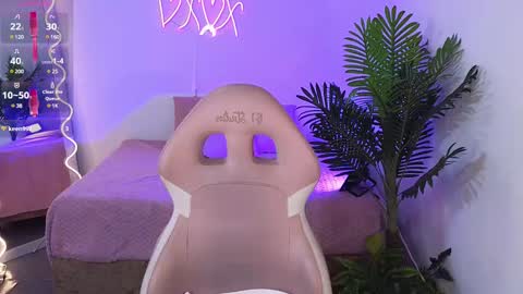 Chiara  online show from 02-18-25, 07:10