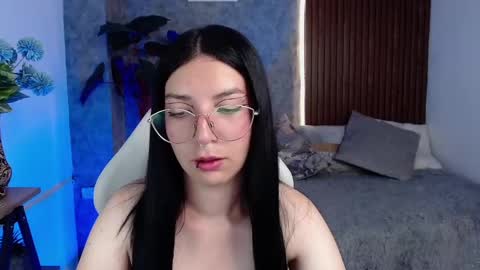 Chiara online show from 02-26-25, 07:49
