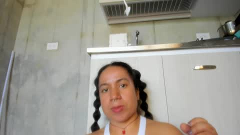 Snapshot of chiarafustox chatting on 04-24-26, 08:33 Chiara fustox online show from 04-24-26, 08:33