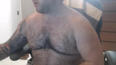 Chicagoguy86 aka Benny Cooper online show from 11-24-25, 04:34