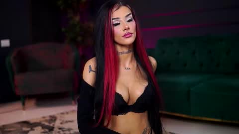 Snapshot of chicaora chatting on 09-08-25, 09:25 Cami online show from 09-08-25, 09:25