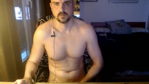 chicocam1983 online show from 11-22-25, 04:39