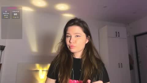 chiculya online show from 04-19-26, 07:38