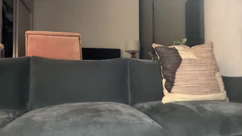 ChiGuy841 online show from 02-20-25, 03:23