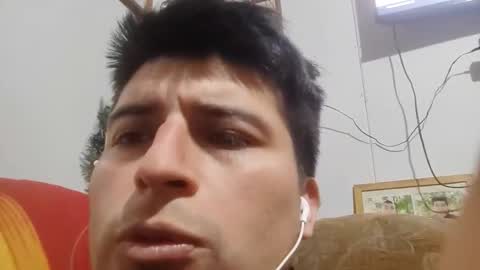 Snapshot of chilehot28 chatting on 12-15-25, 01:10 chilehot28 online show from 12-15-25, 01:10