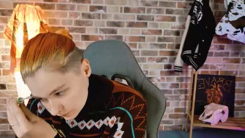 Bella online show from 09-29-25, 05:12