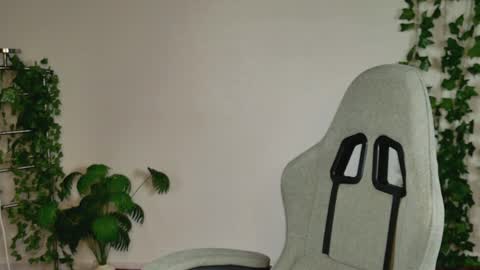 Bella online show from 04-02-26, 09:18