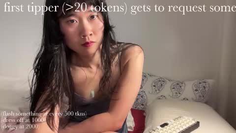 Snapshot of chiloschista chatting on 02-24-25, 01:24 judith online show from 02-24-25, 01:24