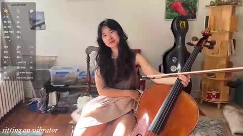 Snapshot of chiloschista chatting on 10-27-25, 03:49 judith online show from 10-27-25, 03:49