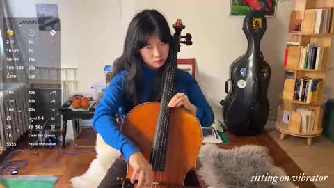 Snapshot of chiloschista chatting on 11-24-25, 08:08 judith online show from 11-24-25, 08:08