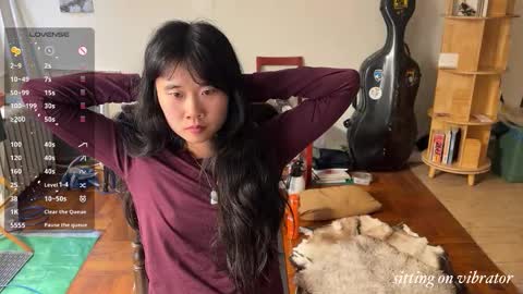 Snapshot of chiloschista chatting on 12-15-25, 08:13 judith online show from 12-15-25, 08:13