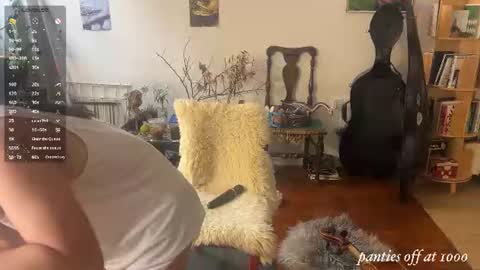 Snapshot of chiloschista chatting on 07-22-26, 06:43 judith online show from 07-22-26, 06:43