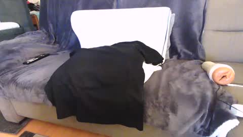 Snapshot of china_murphy chatting on 12-31-24, 04:14 Murphy-China online show from 12-31-24, 04:14