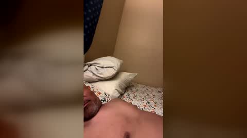 Snapshot of chingon549773 chatting on 12-17-25, 06:08 chingon549773 online show from 12-17-25, 06:08