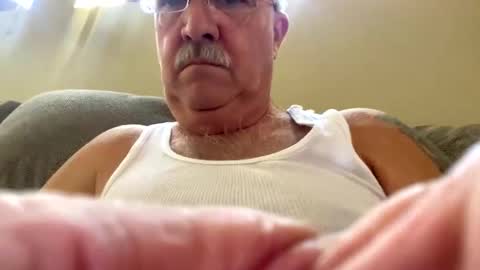 Snapshot of chip23456 chatting on 10-25-25, 05:08 chip23456 online show from 10-25-25, 05:08