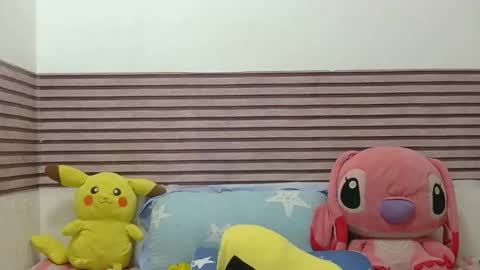 chixxx69335558 online show from 04-17-26, 11:30