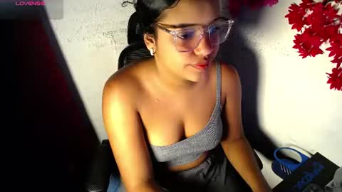 Snapshot of chleo_rosse chatting on 06-14-26, 03:03 chleo_rosse online show from 06-14-26, 03:03