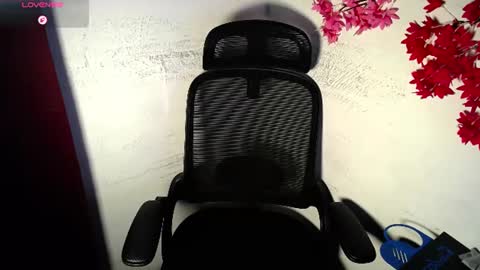 Snapshot of chleo_rosse chatting on 06-15-26, 01:13 chleo_rosse online show from 06-15-26, 01:13