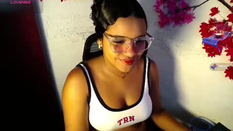 Snapshot of chleo_rosse chatting on 06-29-26, 11:38 chleo_rosse online show from 06-29-26, 11:38