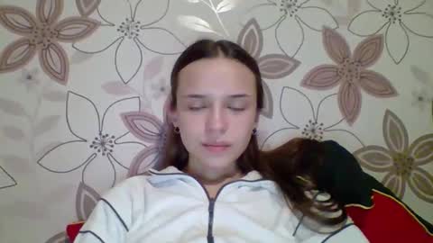 Snapshot of chloe45673 chatting on 05-19-26, 07:31 chloe45673 online show from 05-19-26, 07:31
