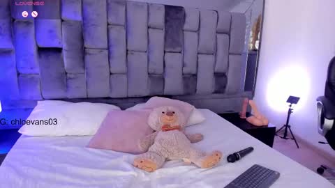 Chloe online show from 02-20-25, 12:57