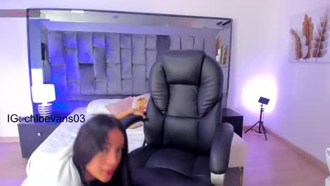 Chloe online show from 03-04-25, 11:29