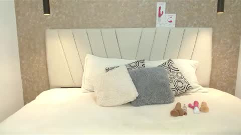 Abby 19 years online show from 01-10-25, 09:20