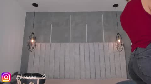 Chloe online show from 01-28-25, 10:56