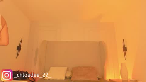 Chloe online show from 01-14-26, 04:18