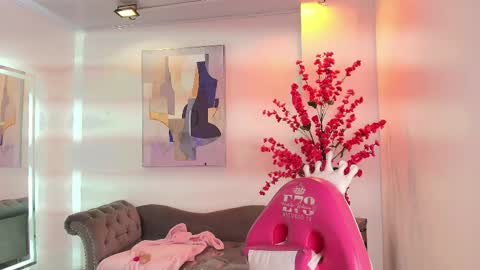 Chloe online show from 04-15-26, 11:39