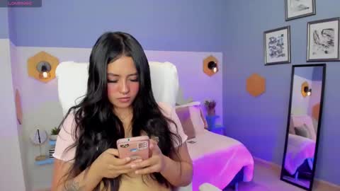 Chloe online show from 11-26-25, 03:35