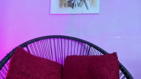 Snapshot of chloe_madisson chatting on 02-05-25, 03:20 chloe online show from 02-05-25, 03:20