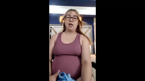 Snapshot of chloe_prg chatting on 05-20-26, 03:56 chloe_prg online show from 05-20-26, 03:56