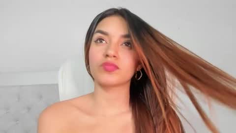 CHLOE online show from 02-20-25, 07:19