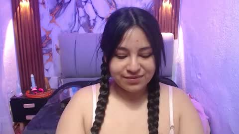 Snapshot of chloe_smith5 chatting on 01-17-26, 01:27 chloe_smith5 online show from 01-17-26, 01:27