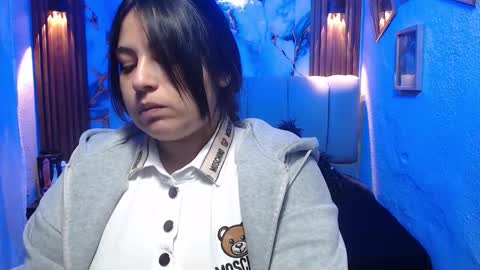 Snapshot of chloe_smith5 chatting on 02-16-26, 01:18 chloe_smith5 online show from 02-16-26, 01:18