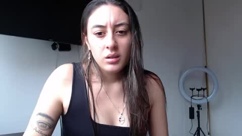 Snapshot of chloe_vahos chatting on 05-06-26, 07:08 Chloe online show from 05-06-26, 07:08