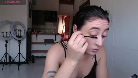 Snapshot of chloe_vahos chatting on 07-16-26, 08:59 Chloe online show from 07-16-26, 08:59