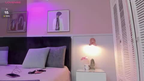   online show from 10-29-25, 07:48