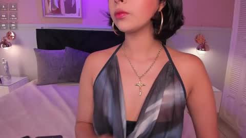 Snapshot of chloe_watson_ chatting on 05-01-26, 08:02 online show from 05-01-26, 08:02