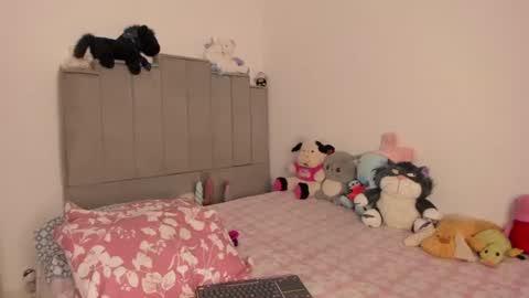 Snapshot of chloe_watson_ chatting on 07-02-26, 09:54 online show from 07-02-26, 09:54