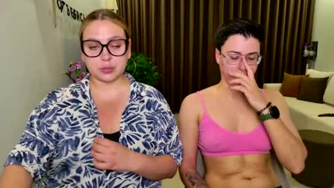 Eva and Sandra online show from 04-04-26, 02:14