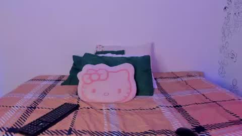 Snapshot of chloeaddamss chatting on 06-25-26, 01:38 3 online show from 06-25-26, 01:38