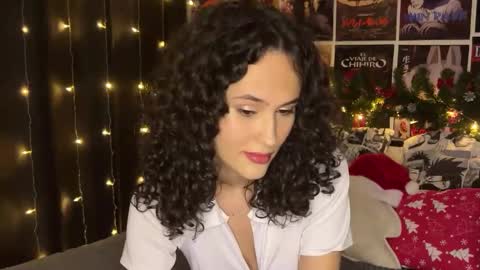 chloe online show from 01-01-25, 05:43