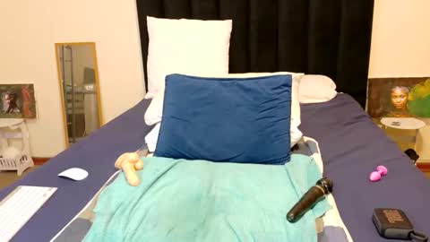 Chloe Chrome online show from 02-05-26, 06:23