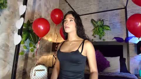 Snapshot of chloee_adams_ chatting on 02-07-26, 07:17 Chloe online show from 02-07-26, 07:17