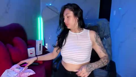 ChloeeThompson online show from 09-21-25, 03:19