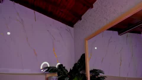 Chloee online show from 11-15-25, 12:23